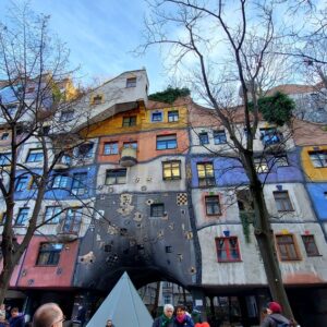 Alt Palazzo Hunderwasserhaus Vienna