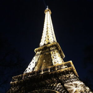 Alt Torre Effeil di notte